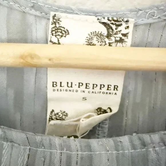 BLU PEPPER x ANTHROPOLOGIE | Blue Gold Button Back Peplum Top Blouse | Small - Picture 7 of 9